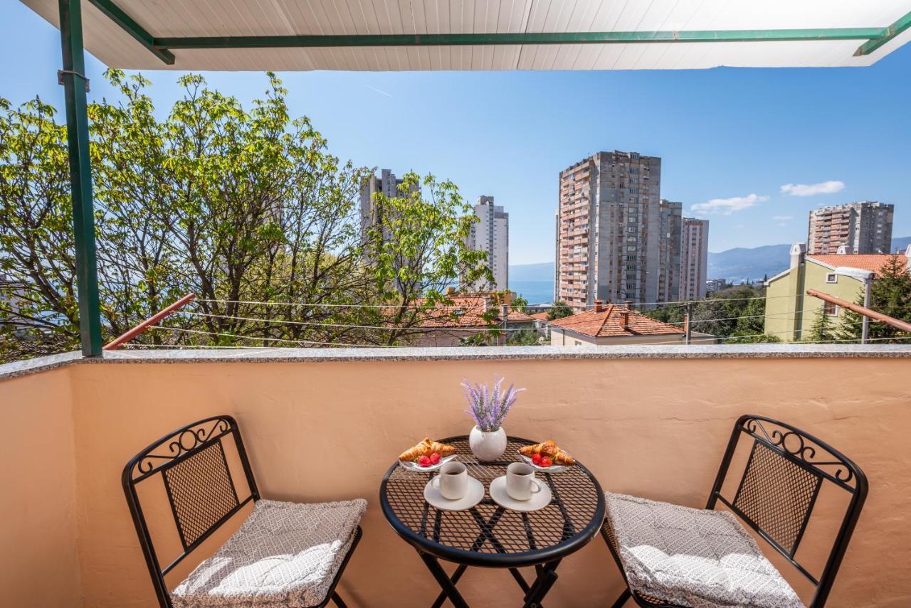 Apartment Terrazzo Rijeka Exteriör bild