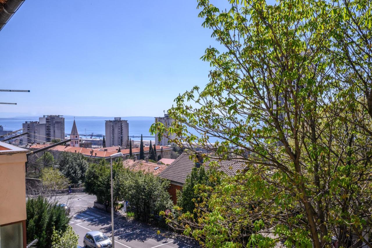 Apartment Terrazzo Rijeka Exteriör bild